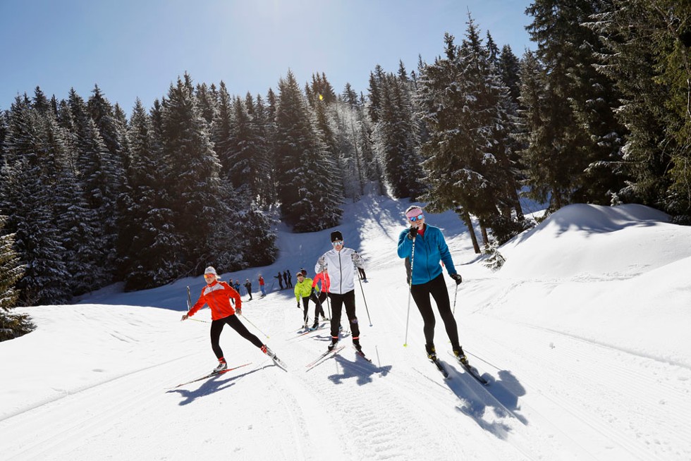 Des skieurs à Savoie Grand Revard